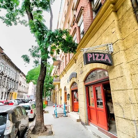 Apartament Nefelejcs Near The Keleti Railway Station Budapeszt