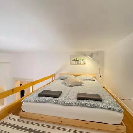 Apartament Nefelejcs Near The Keleti Railway Station