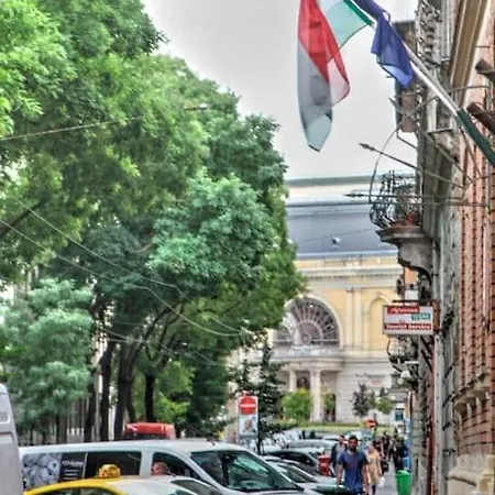 Nefelejcs Near The Keleti Railway Station *